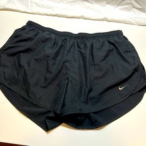 Women’s Nike Pro shorts size XL